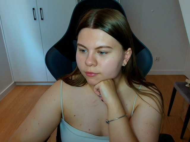 AbbyMint live cam on BongaCams