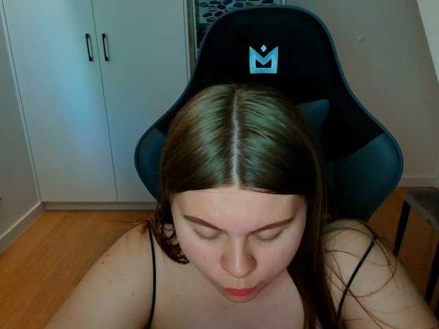 AbbyMint live cam on BongaCams