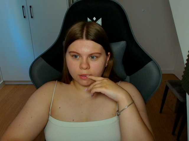 AbbyMint live cam on BongaCams