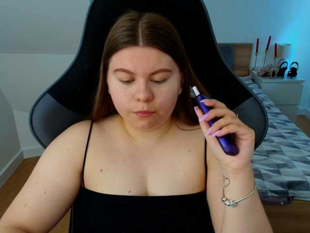 AbbyMint live cam on BongaCams