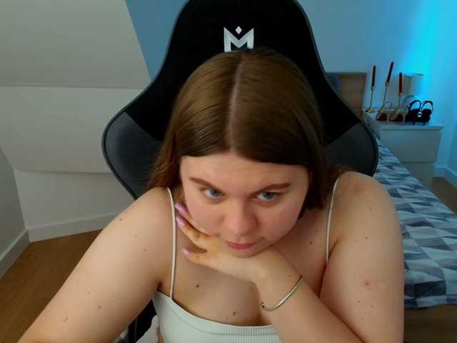AbbyMint live cam on BongaCams