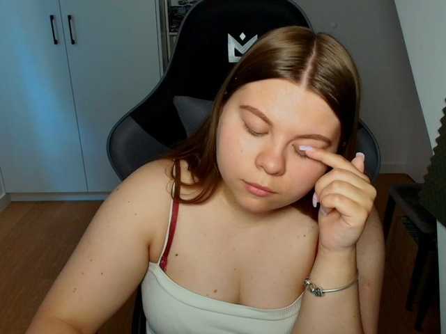 AbbyMint live webcam show