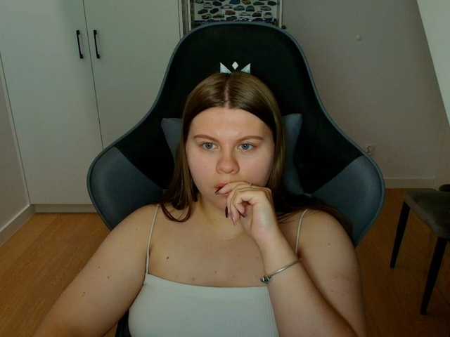 AbbyMint live cam on BongaCams