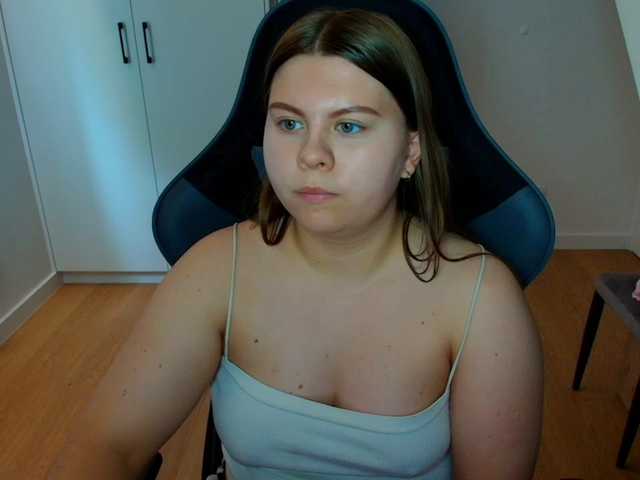 AbbyMint live cam on BongaCams