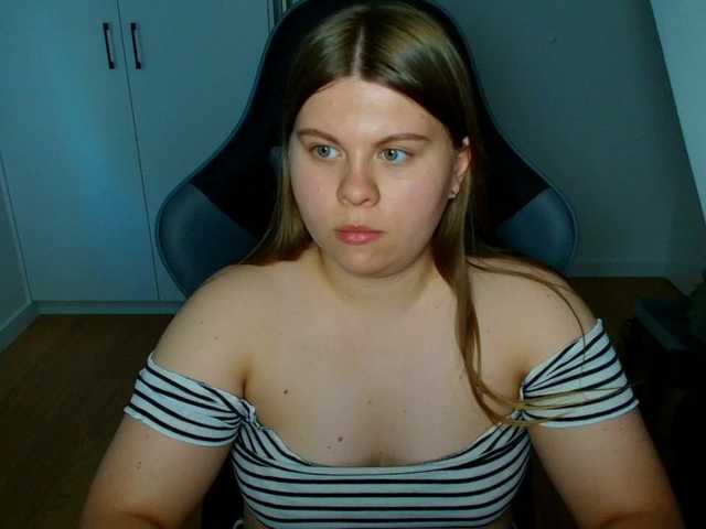AbbyMint live cam on BongaCams