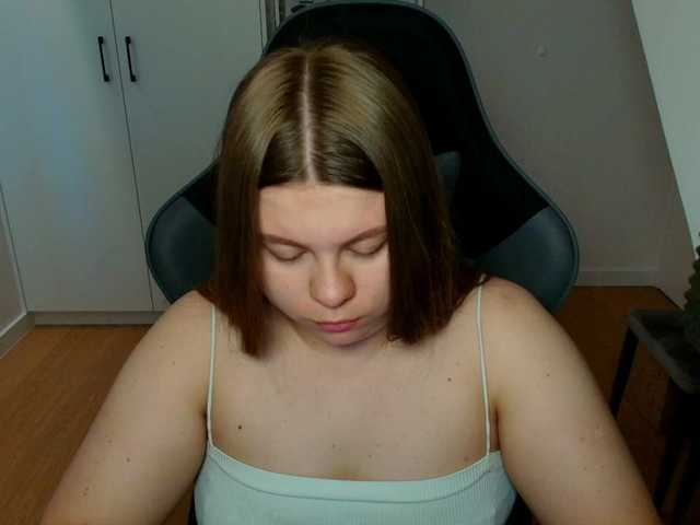 AbbyMint live cam on BongaCams