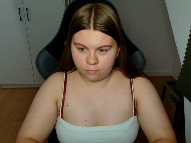 AbbyMint live webcam show