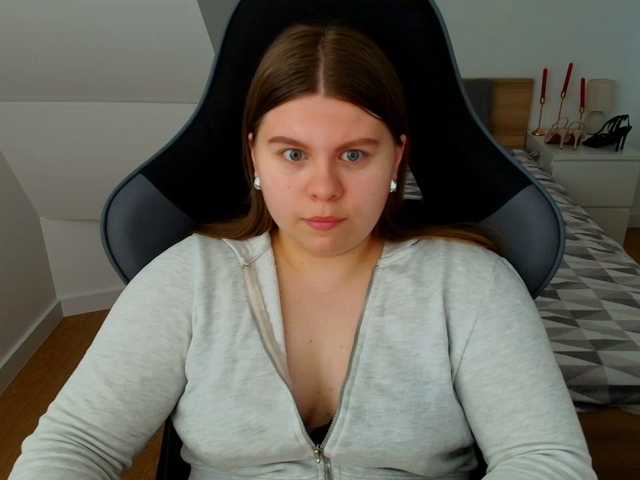 AbbyMint live cam on BongaCams