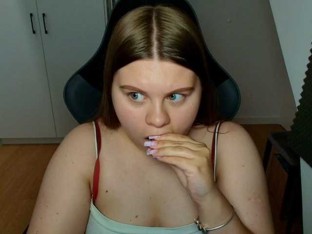 AbbyMint live webcam show