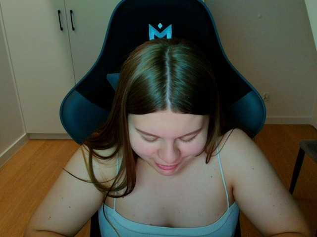 AbbyMint live cam on BongaCams