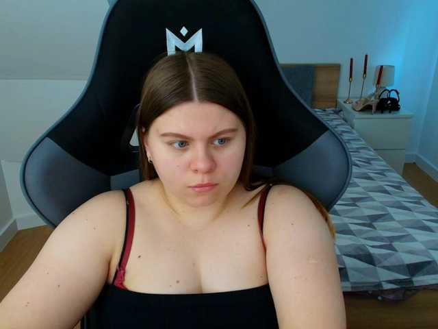 AbbyMint live cam on BongaCams