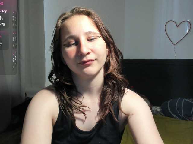 Christina-5 live cam on BongaCams
