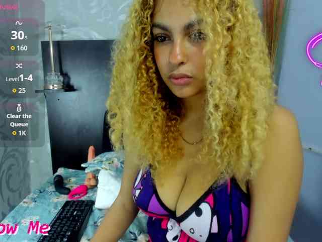 RoseeQuenn webcam