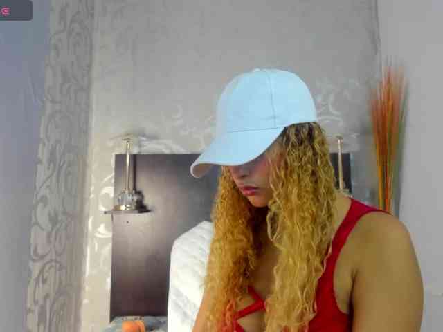 RoseeQuenn webcam