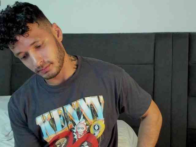 Alejandro2x Sex Cam Show