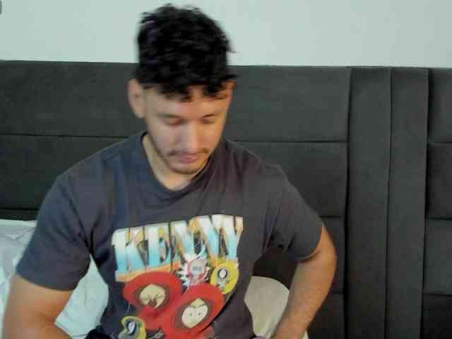 Alejandro2x Sex Cam Show