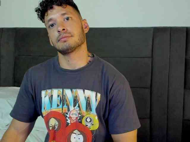 Alejandro2x Sex Cam Show