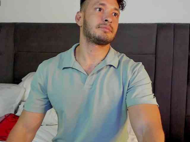 Alejandro2x Sex Cam Show