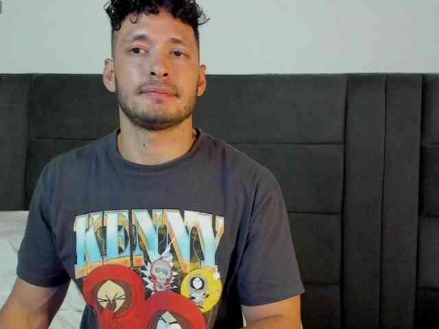 Alejandro2x Sex Cam Show