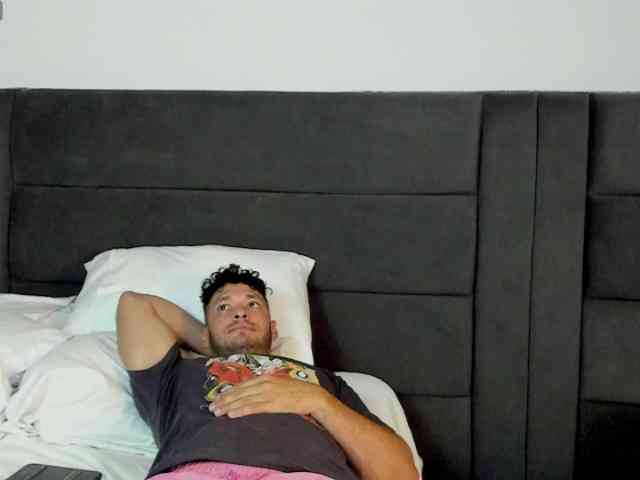 Alejandro2x Sex Cam Show