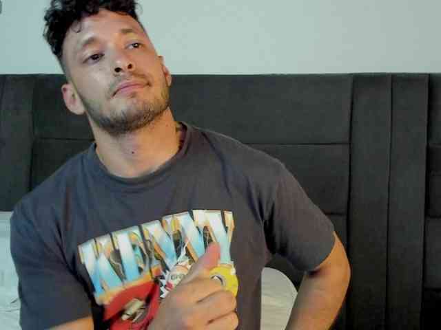 Alejandro2x Sex Cam Show