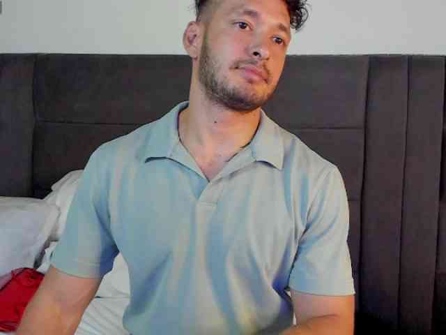 Alejandro2x Sex Cam Show