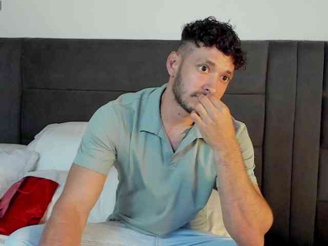 Alejandro2x Sex Cam Show