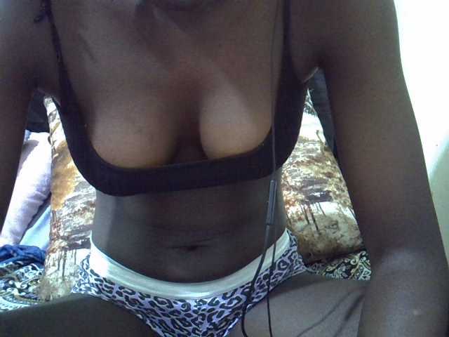 Cutteyslim9 live cam preview