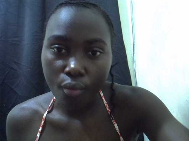 Cutteyslim9 live webcam show