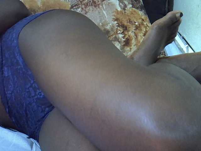 Cutteyslim9 live cam on BongaCams