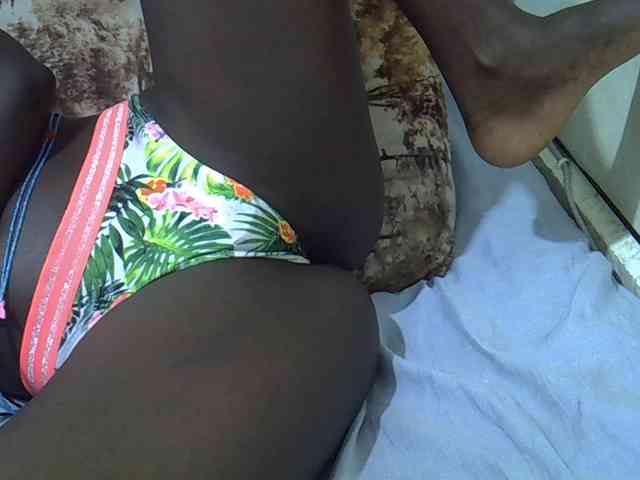 Cutteyslim9 webcam