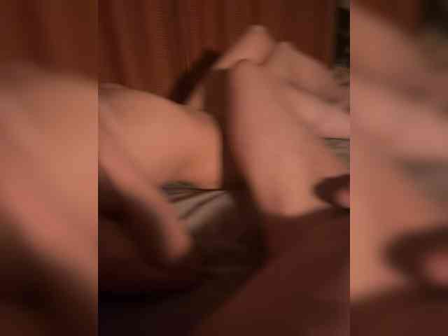 AlexAngela webcam