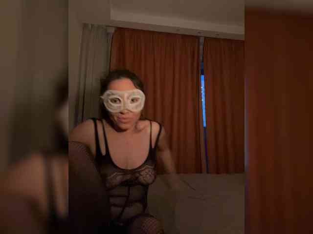 AlexAngela webcam