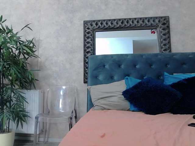 SaraElise's BongaCams show and profile