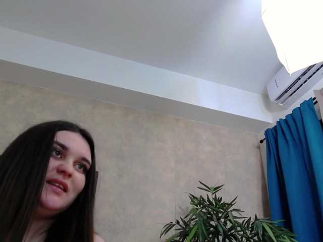 SaraElise's BongaCams show and profile