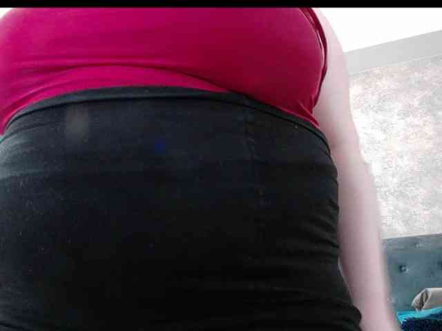 SaraElise webcam