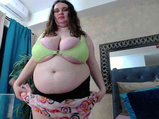 SaraElise webcam