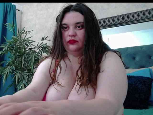 SaraElise webcam