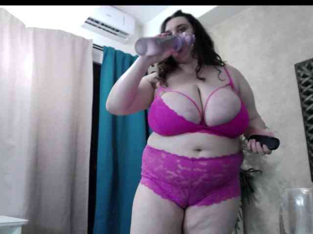 SaraElise Live Webcam on BongaCams