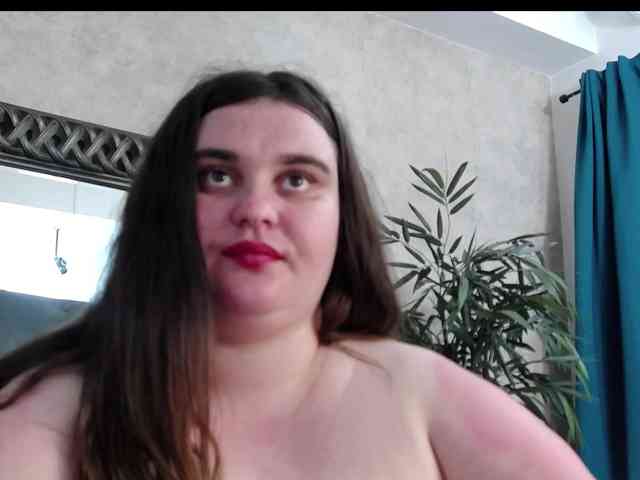 SaraElise webcam