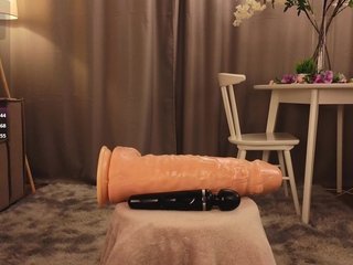 KarenLowe Porn Show