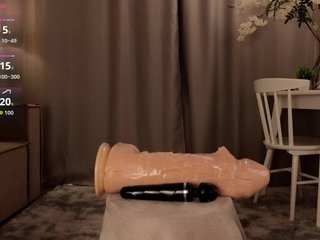 KarenLowe Porn Show