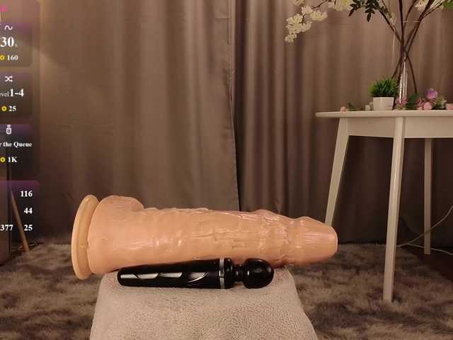KarenLowe live cam on BongaCams