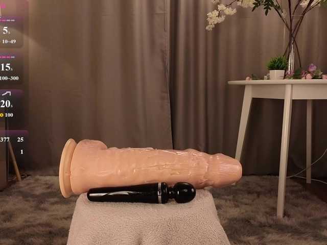KarenLowe live cam on BongaCams