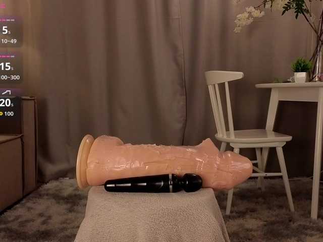 KarenLowe live cam on BongaCams