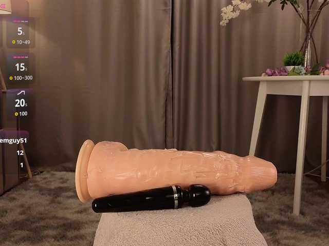 KarenLowe live cam on BongaCams