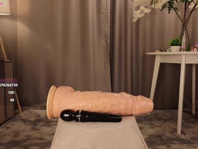 KarenLowe live cam on BongaCams