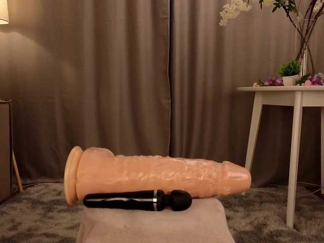 KarenLowe live cam on BongaCams