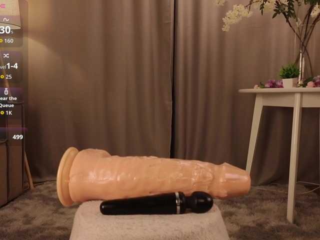 KarenLowe live cam on BongaCams