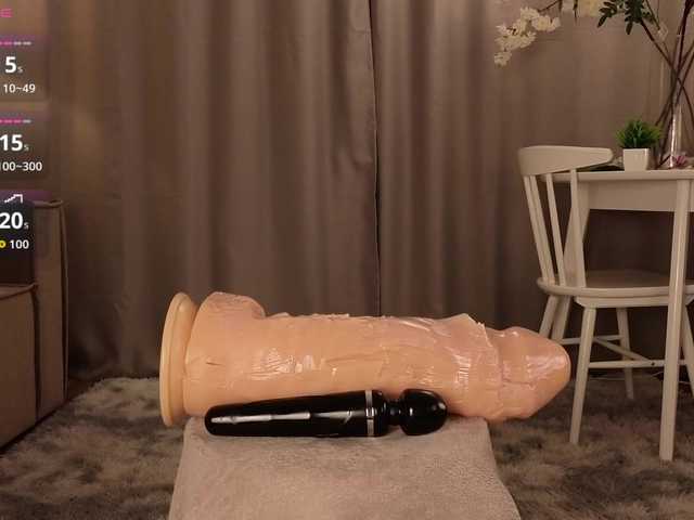 KarenLowe live cam on BongaCams